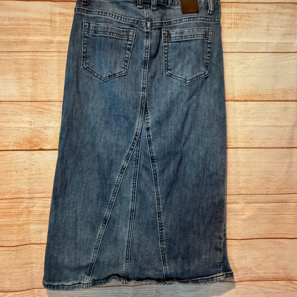 Classic Blue Denim Midi Skirt - Picture 2 of 4